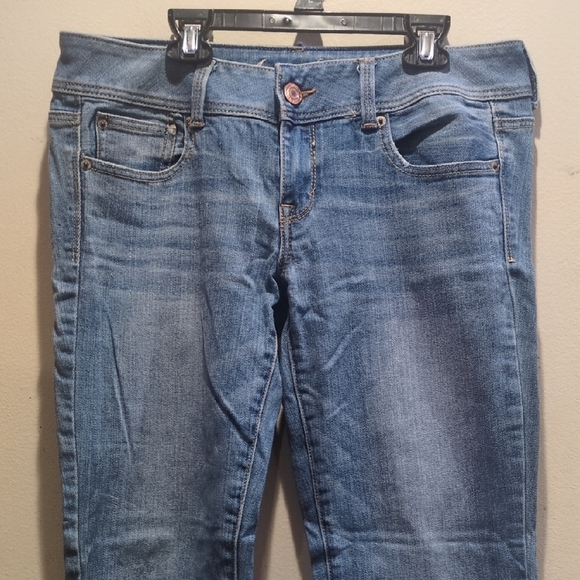 American Eagle Outfitters Medium Blue Straight Leg Jeans - Picture 1 of 7